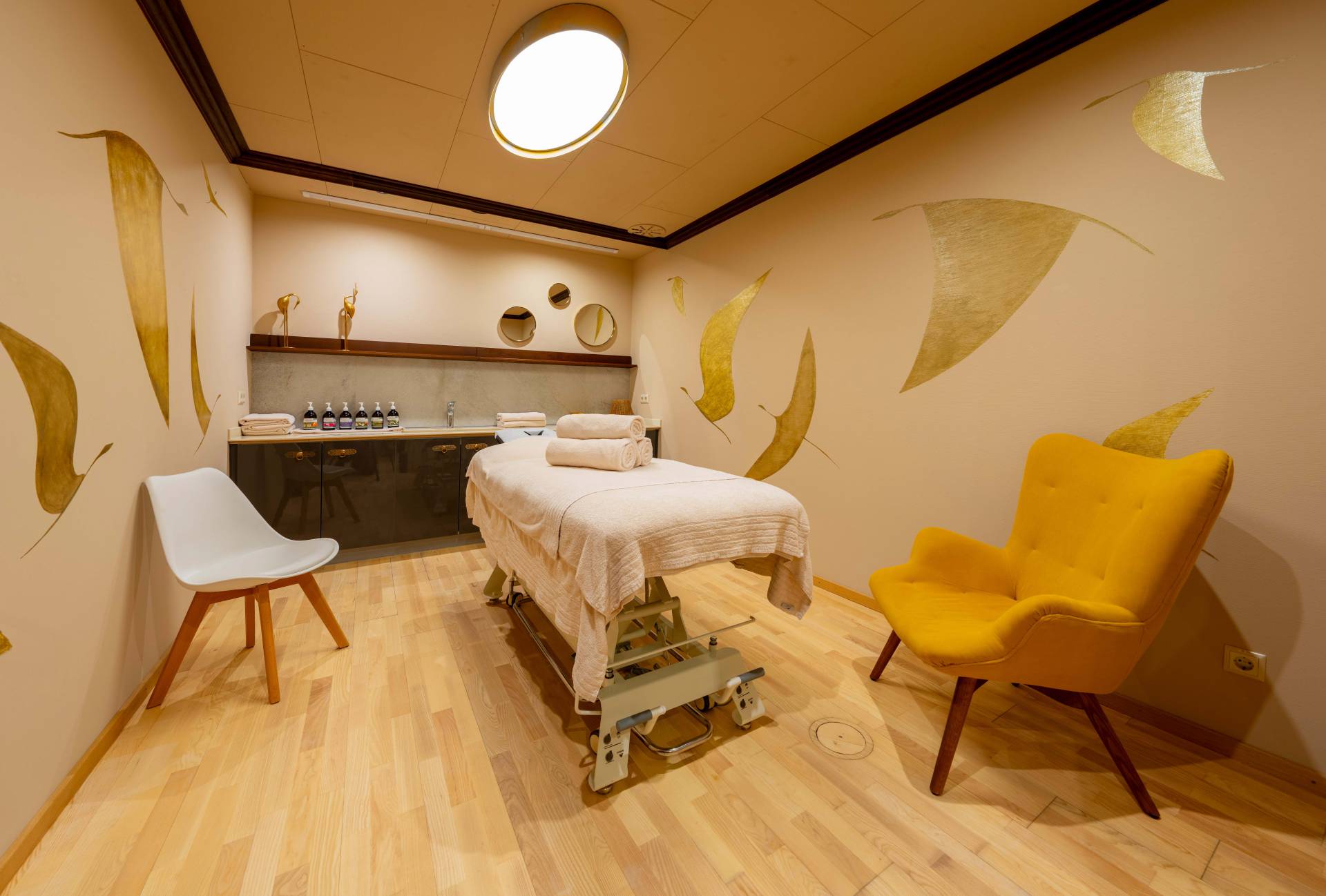 Wellness Anwendungsraum im Feldberger Hof