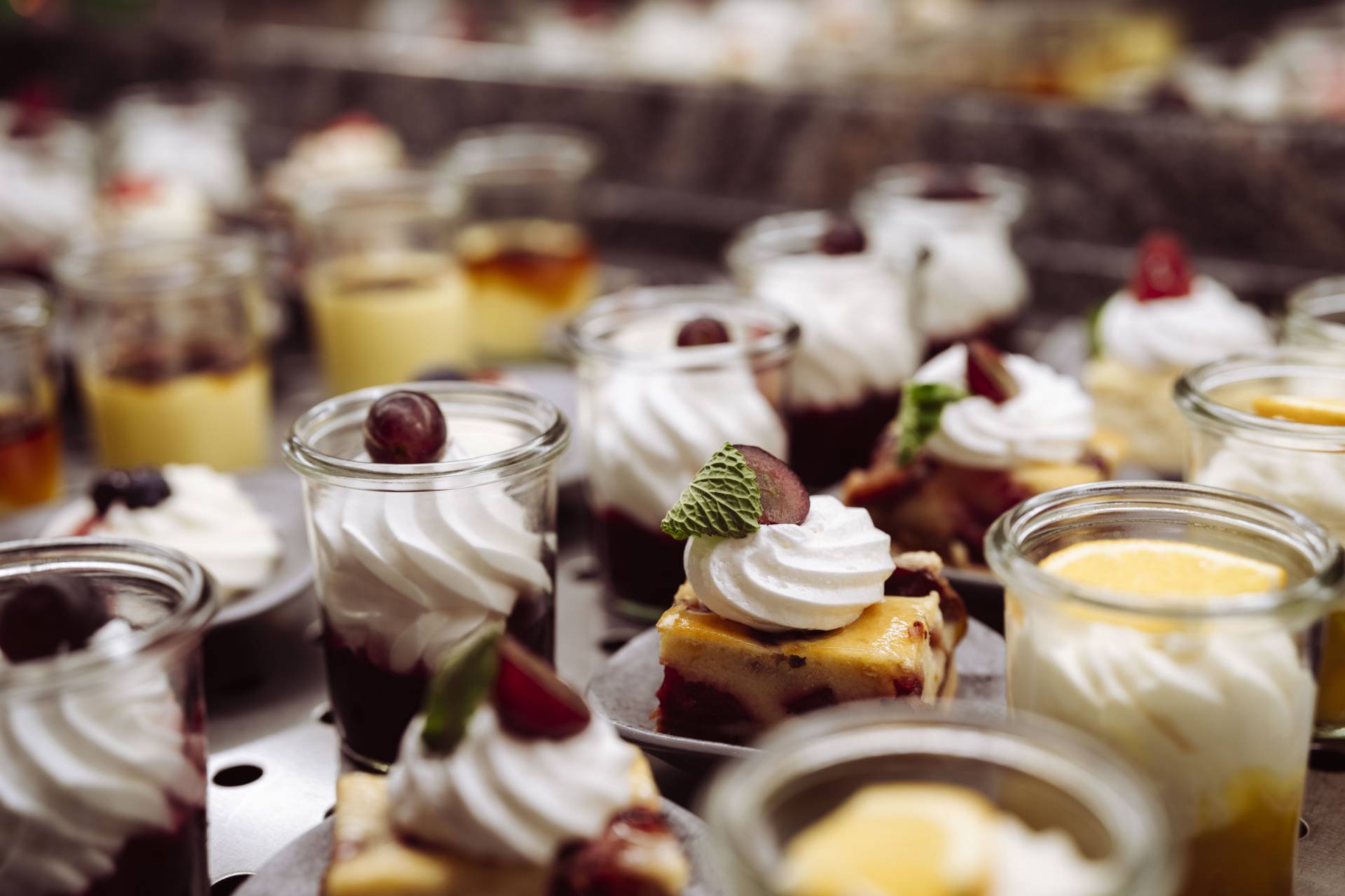 Dessertauswahl beim Buffet