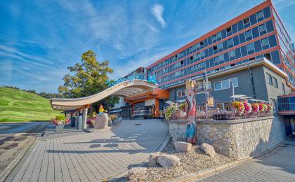 05 | Einfahrt Hotelgaragen (A, B und C)