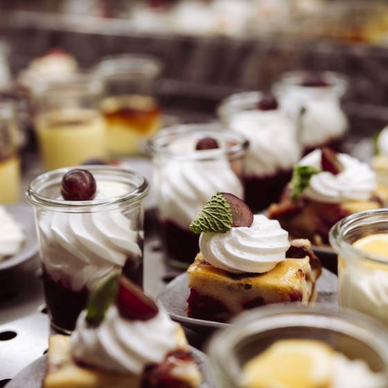 Dessertauswahl beim Buffet