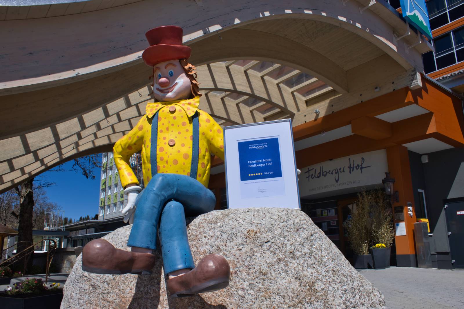 HolidayCheck Award 2026: Feldberger Hof zählt zu den bestbewerteten Familienhotels weltweit Symbolfoto