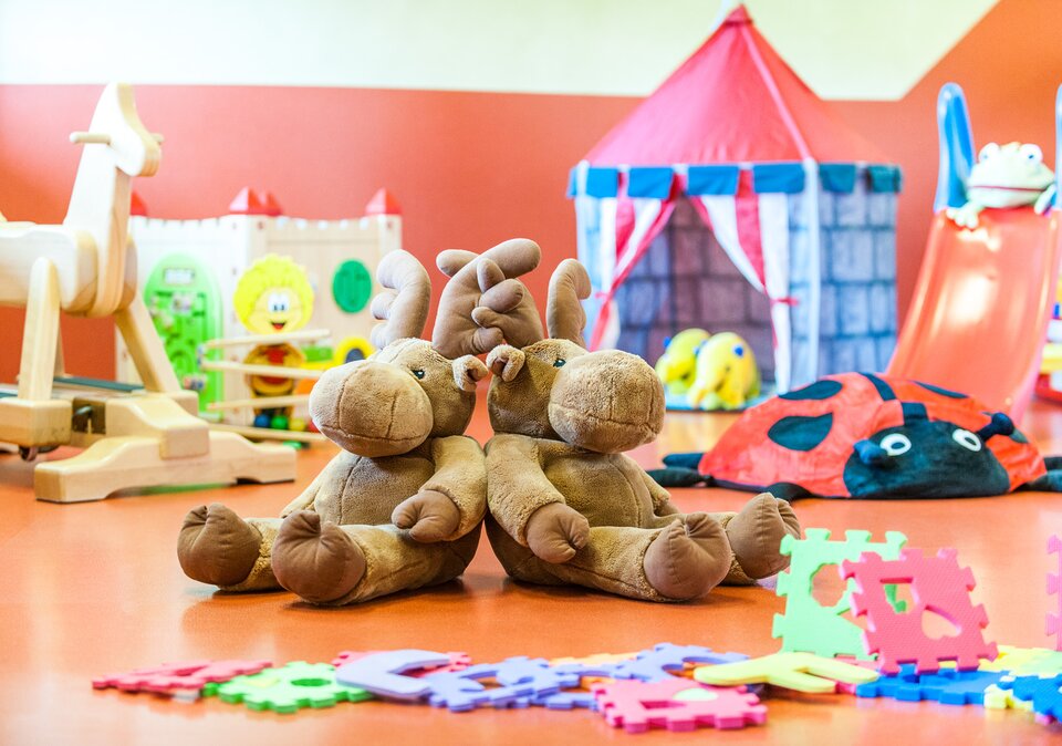 Plüschtiere und Spielzeug