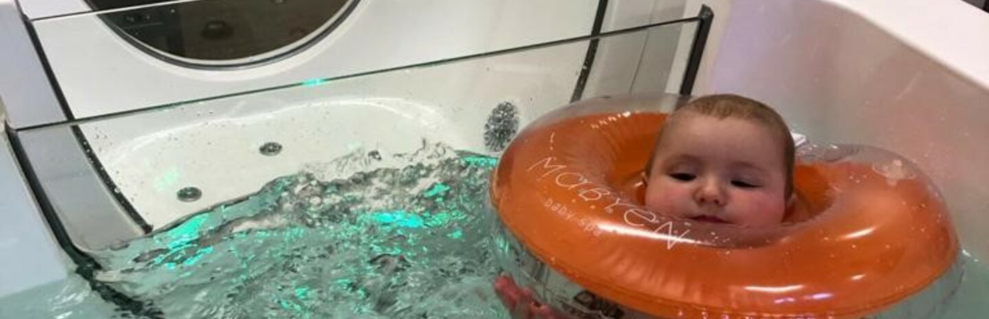 Baby in Babyfloating-Ring